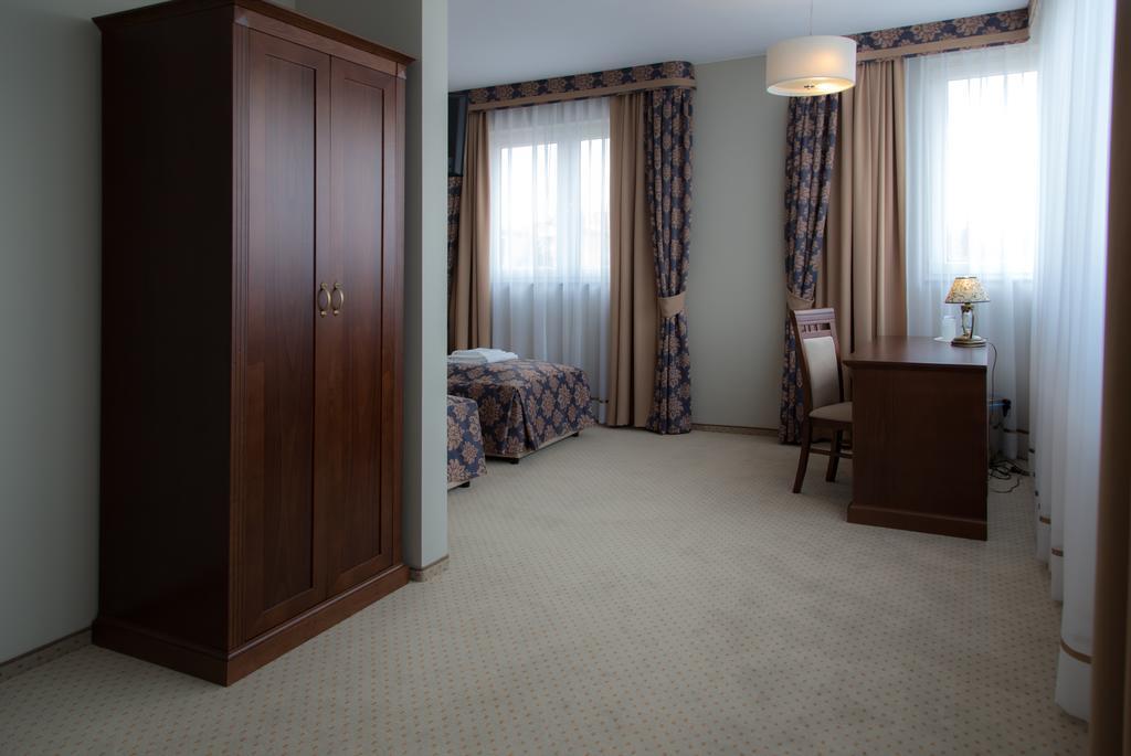 Hotel Imperial Residence Sandomierz Rom bilde